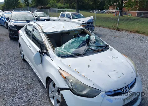 2013 Hyundai Elantra Gls из США, поврежденный, VIN 5NPDH4AE1DH233745